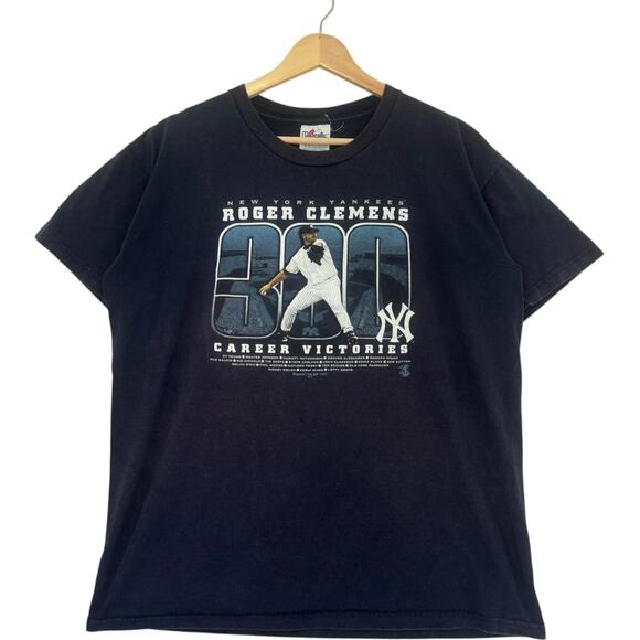 Vintage Majestic NY Yankees Roger Clemens 300 Wins MLB Tee XL - Picture 1 of 7